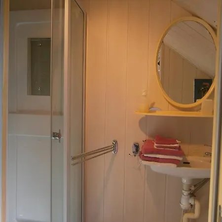 Couette-café Chambres Hotes Av Cuisine Rouen Pierreval